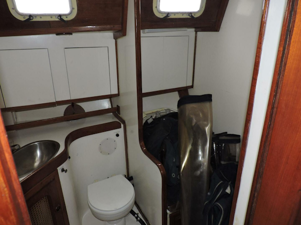 Endeavour-42 1985-Lagniappe Fort Pierce-Florida-United States-5468233