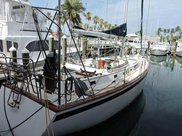 Endeavour-42 1985-Lagniappe Fort Pierce-Florida-United States-5468215