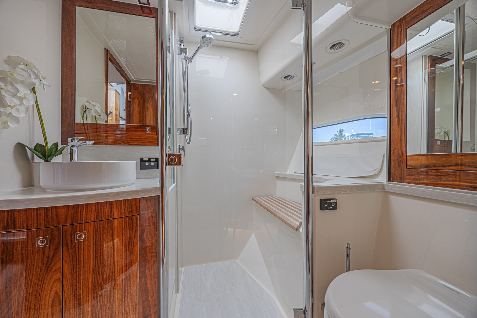 Riviera-6000 Motor Yacht 2021 -Marathon-Florida-United States-6073715 | Thumbnail