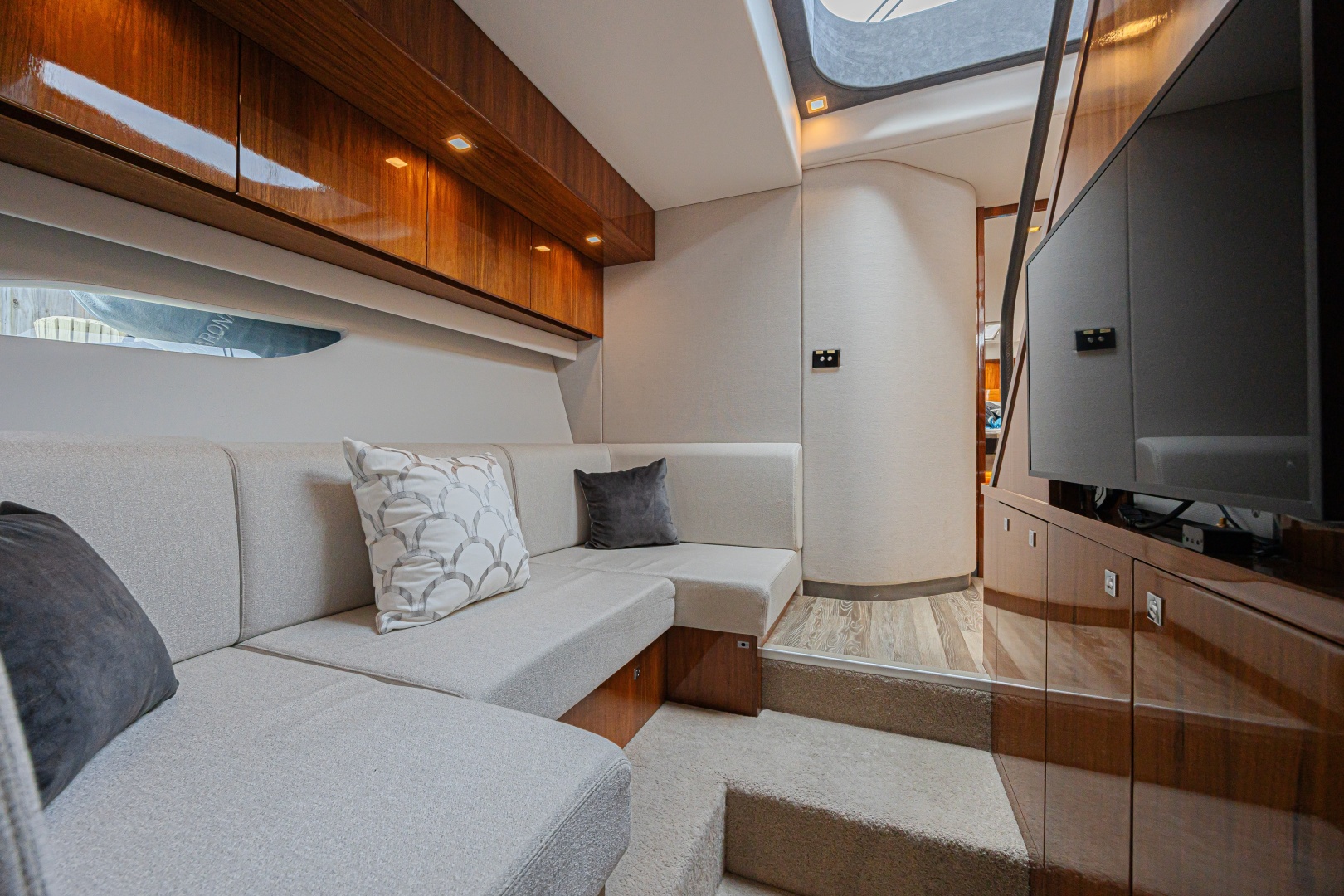 Riviera-6000 Motor Yacht 2021 -Marathon-Florida-United States-6073720 | Thumbnail