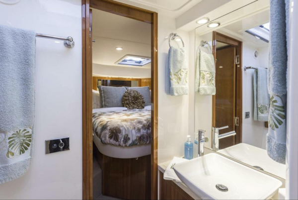 Riviera-5000 Sport Yacht 2016-Pronto Mystic-Connecticut-United States-5476965