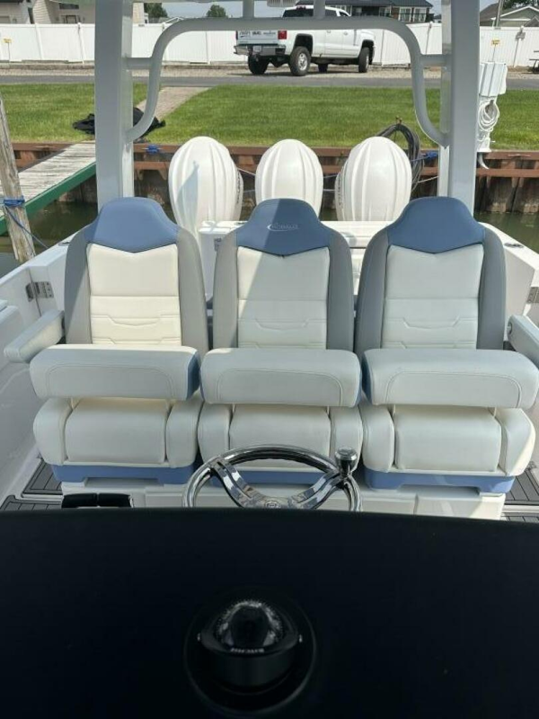 Robalo-R360 2023 -Fair Haven-Michigan-United States-5477454