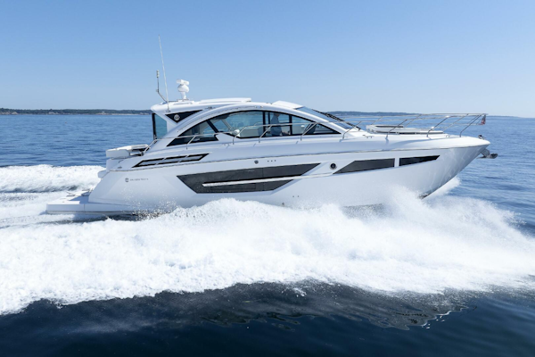 Cruisers Yachts 2021-Wicked Nauti Danvers-Massachusetts-United States-Running   Starboard-5482672