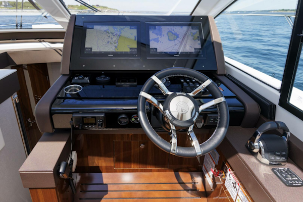 Cruisers Yachts 2021-Wicked Nauti Danvers-Massachusetts-United States-Helm-5482697