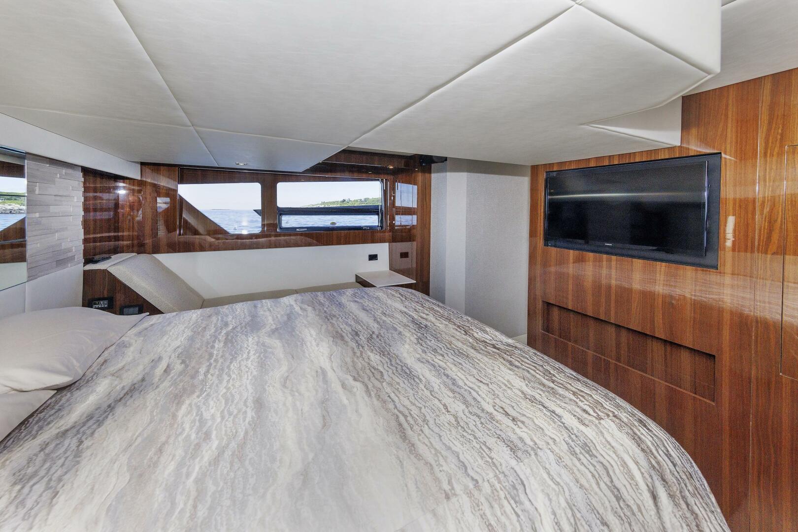 Cruisers Yachts 2021-Wicked Nauti Danvers-Massachusetts-United States-Primary Berth-5482703 | Thumbnail