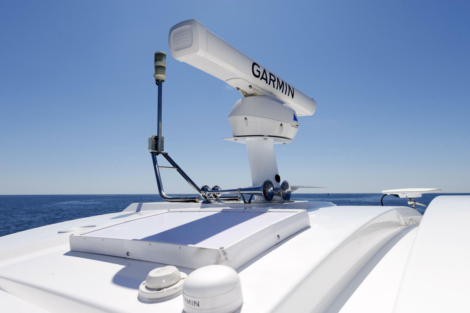 Cruisers Yachts 2021-Wicked Nauti Danvers-Massachusetts-United States-Radar-5482724 | Thumbnail