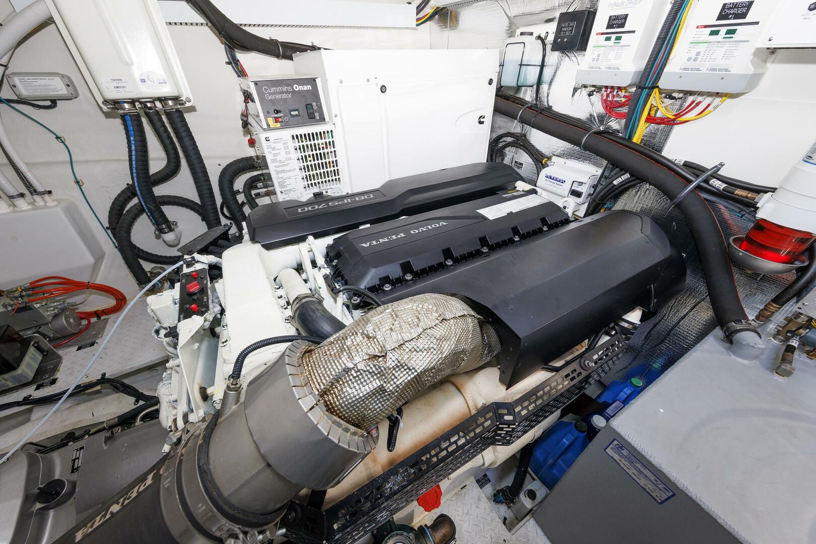 Cruisers Yachts 2021-Wicked Nauti Danvers-Massachusetts-United States-Engine   Port-5482725 | Thumbnail