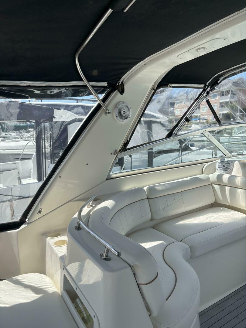 Rinker-342 Fiesta Vee 2002 -Little River-South Carolina-United States-5640351 | Thumbnail