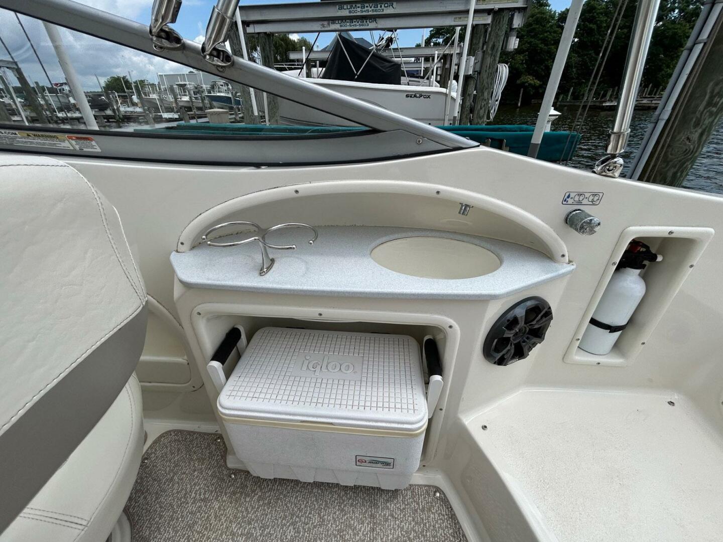 Stingray-234 LR 2013 -Essex-Maryland-United States-5490281 | Thumbnail