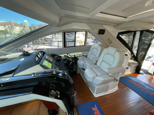 Regal-5260 Sport Coupe 2009-Navygator Jacksonville Beach-Florida-United States-Regal 52 Sport Coupe  Helm Deck-5494307