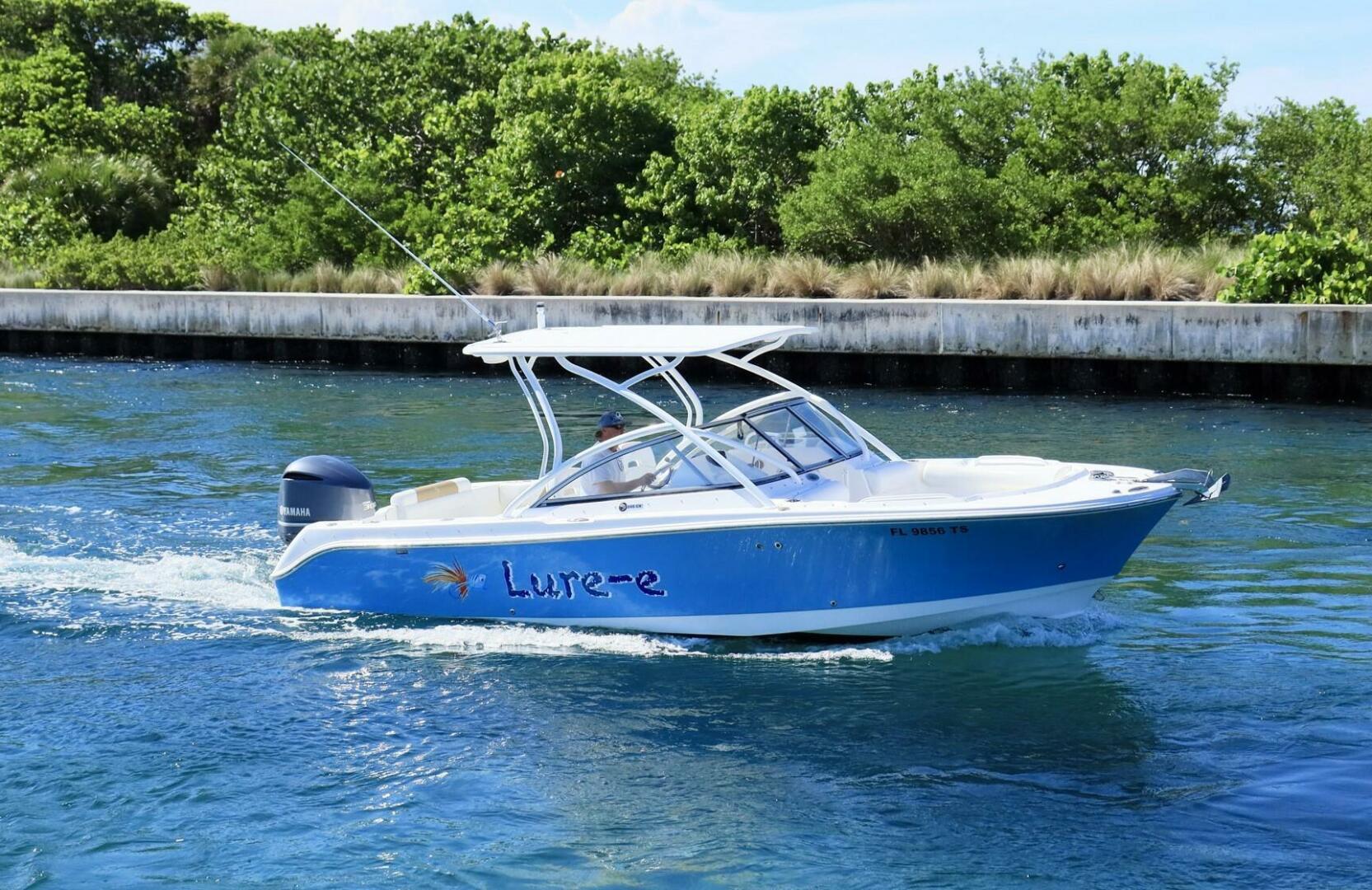 Edgewater-245 CX 2015-LURE-E Delray Beach-Florida-United States-5496026 | Thumbnail