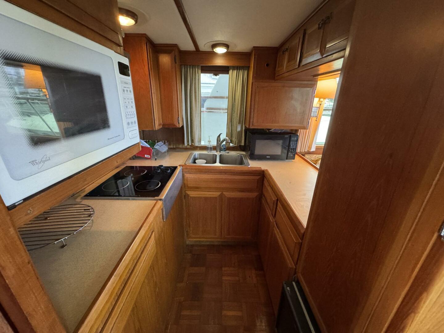 DeFever-49 CPMY 1989-The Smithsunian Charleston-South Carolina-United States-5684981 | Thumbnail