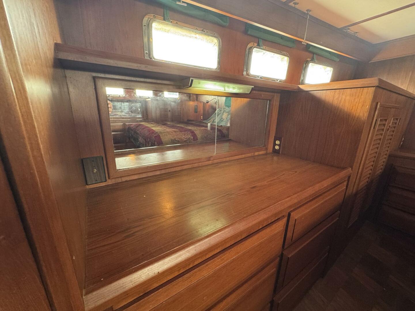 DeFever-49 CPMY 1989-The Smithsunian Charleston-South Carolina-United States-5685016 | Thumbnail