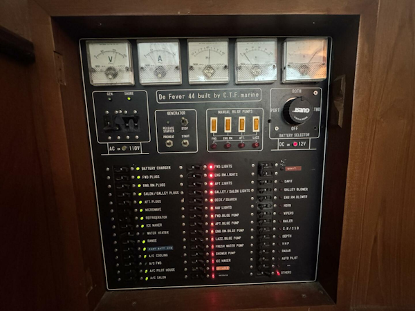 DeFever-49 CPMY 1989-The Smithsunian Charleston-South Carolina-United States-5685065