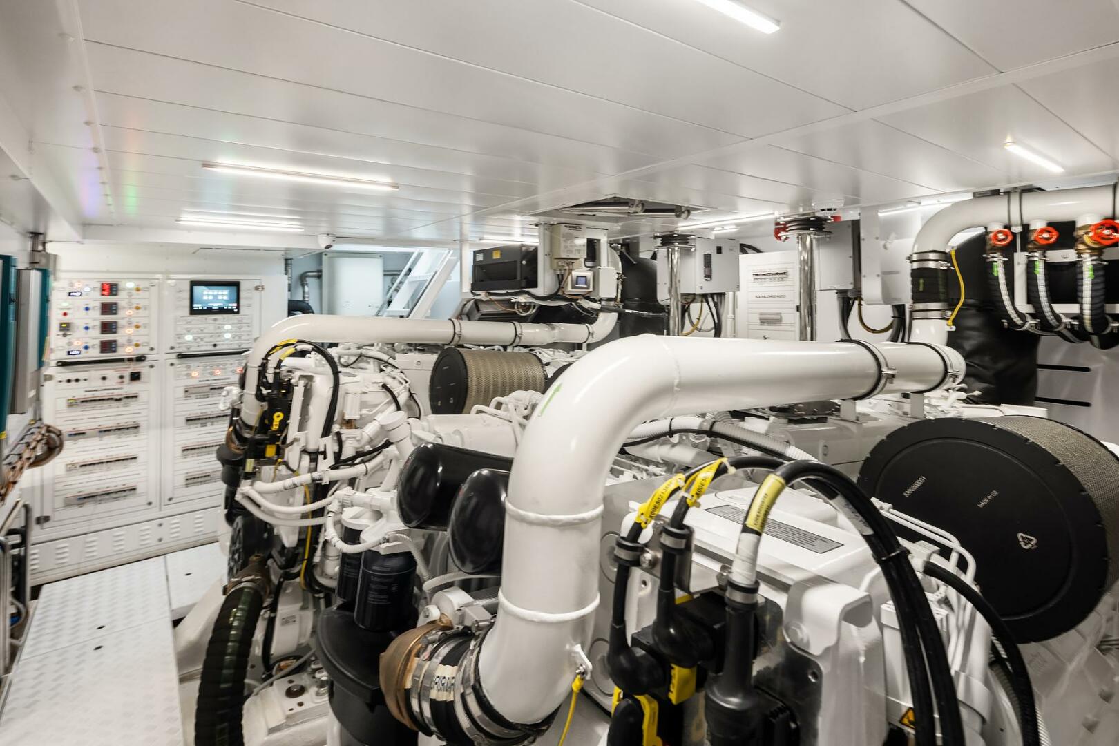 Sanlorenzo-SL86 2023-ESSENZA Seattle-Washington-United States-Engine Room-5516430 | Thumbnail