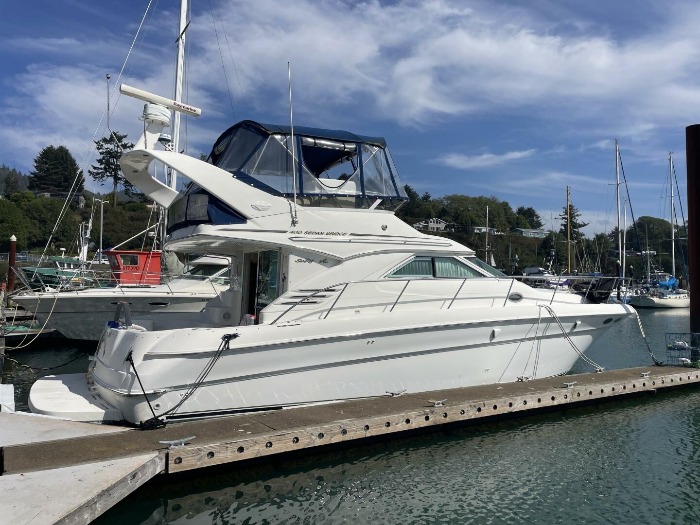 Used Sea Ray 44' 400 Sedan Bridge For Sale In Oregon | Music Man