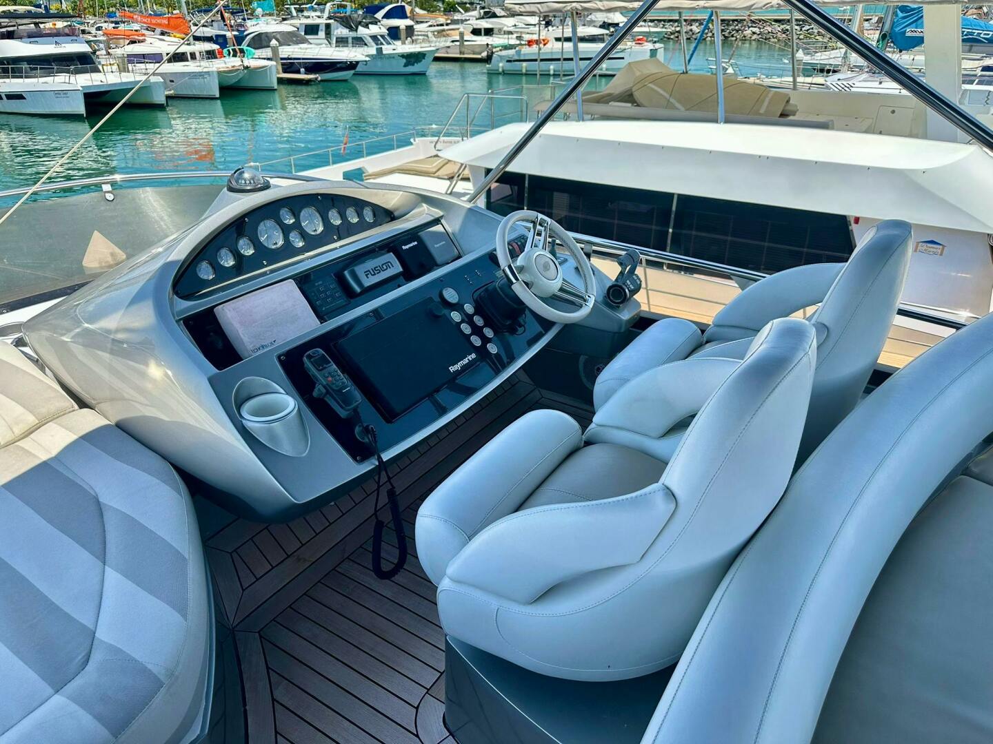 Sunseeker-Sunseeker Manhattan 53 2013-QUICKSILVER I Pattaya-Thailand-5572091 | Thumbnail