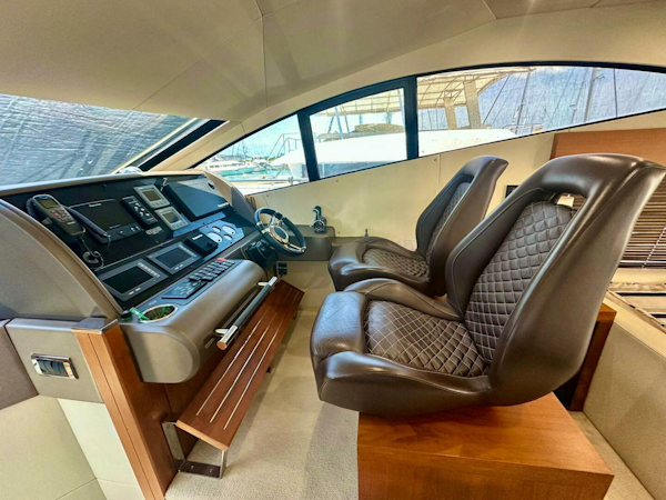 Sunseeker-Sunseeker Manhattan 53 2013-QUICKSILVER I Pattaya-Thailand-5572080