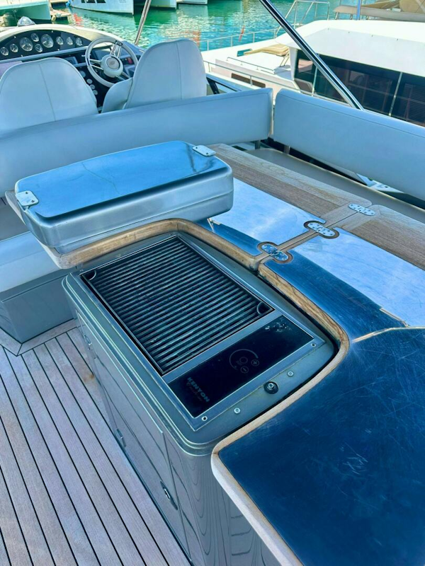 Sunseeker-Sunseeker Manhattan 53 2013-QUICKSILVER I Pattaya-Thailand-5572098