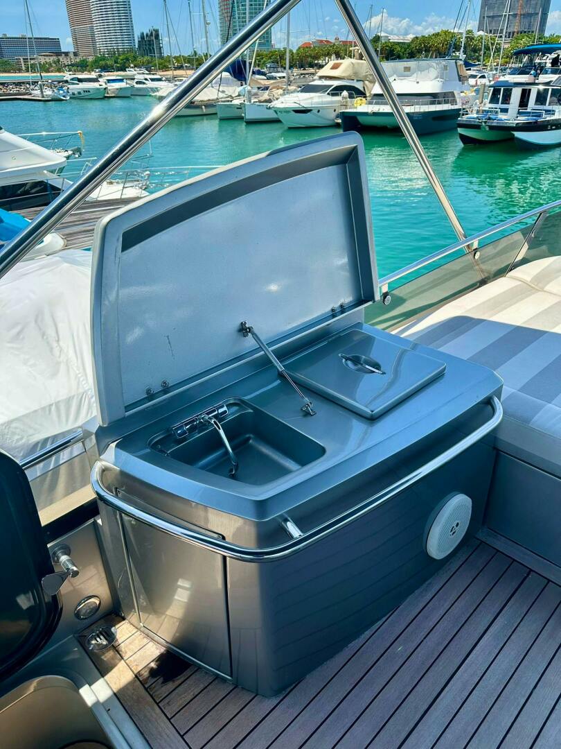 Sunseeker-Sunseeker Manhattan 53 2013-QUICKSILVER I Pattaya-Thailand-5572099 | Thumbnail