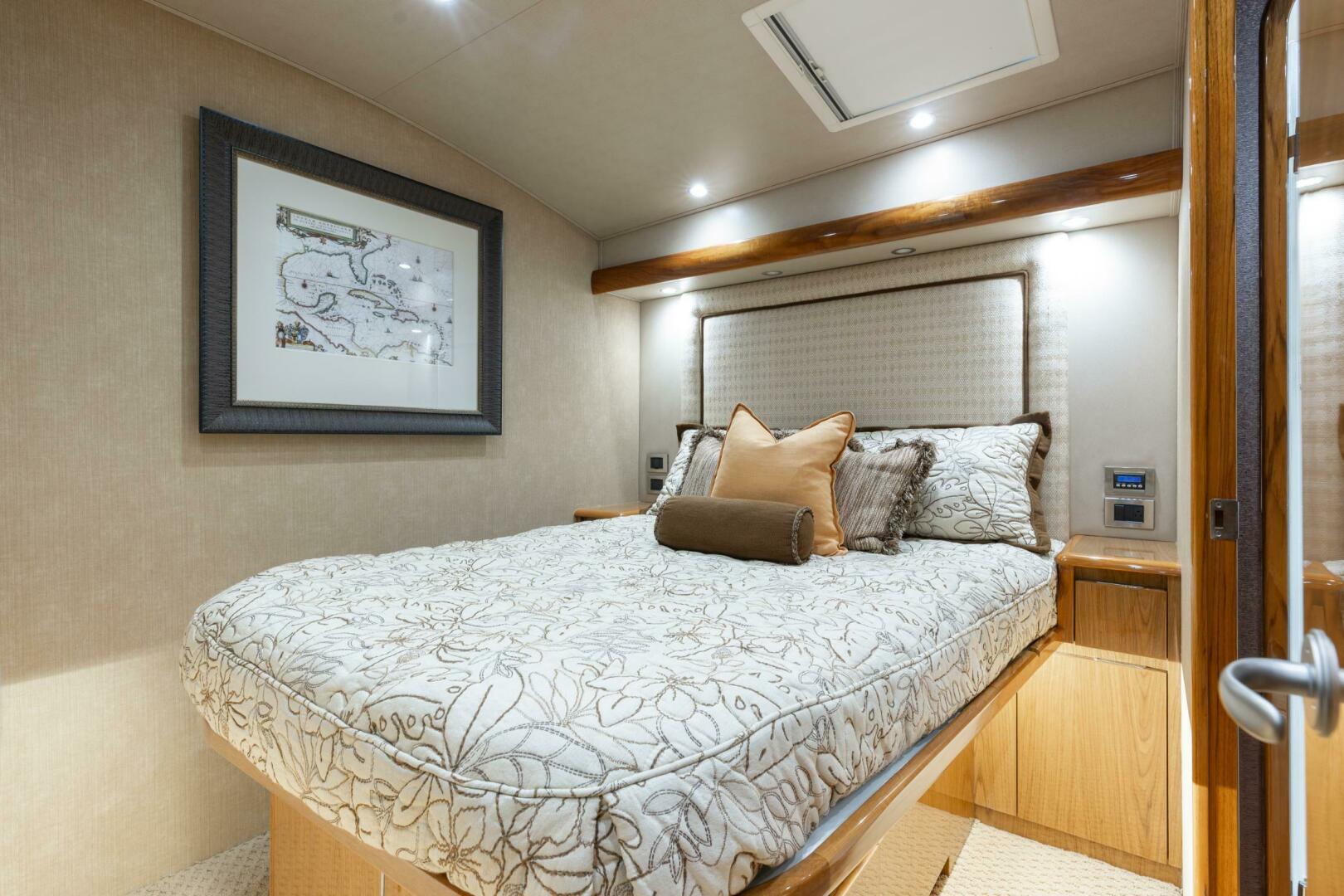 Viking-76 Enclosed Flybridge 2012-MODERATION Stuart-Florida-United States-Port Aft Guest Stateroom-5641595 | Thumbnail