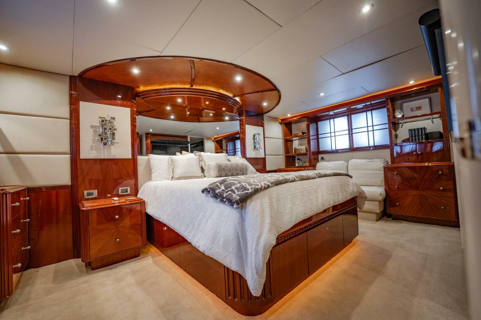 Lazzara Yachts-80 EB 2003-Water Ranch Stuart-Florida-United States-5607610 | Thumbnail
