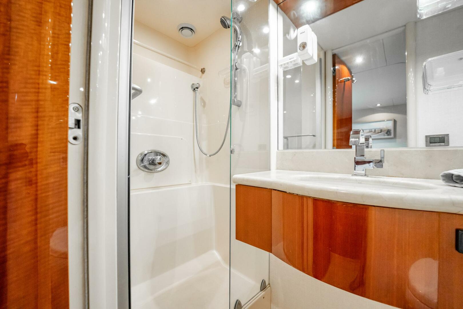 Lazzara Yachts-80 EB 2003-Water Ranch Stuart-Florida-United States-5607599 | Thumbnail