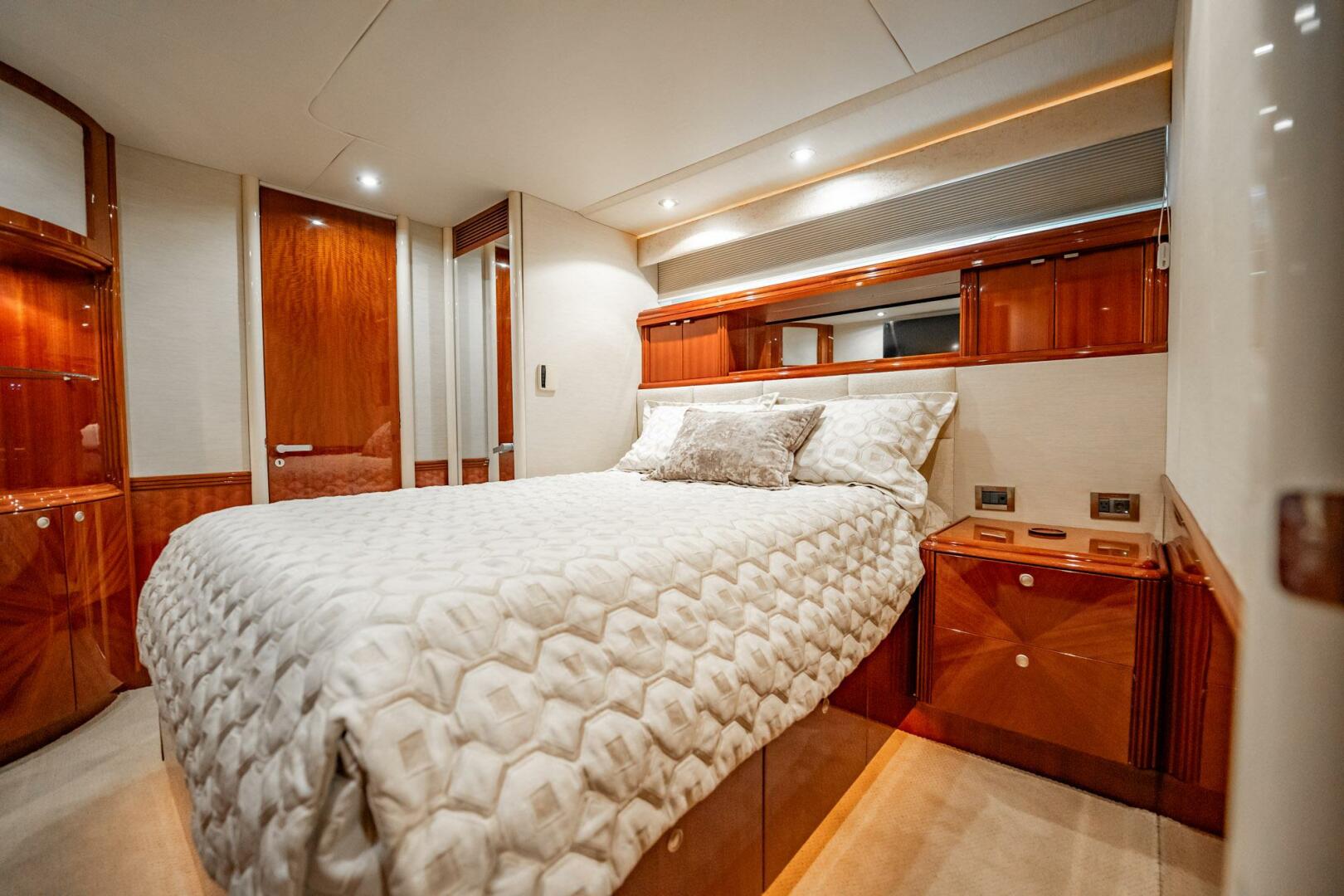 Lazzara Yachts-80 EB 2003-Water Ranch Stuart-Florida-United States-5607604 | Thumbnail