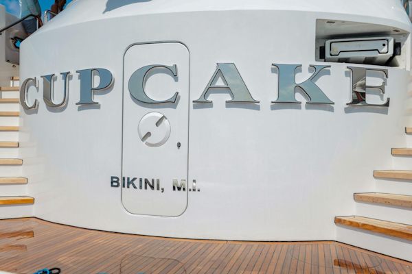 Westship-Skylounge 2001-CUPCAKE Fort Lauderdale-Florida-United States-Transom-5540192