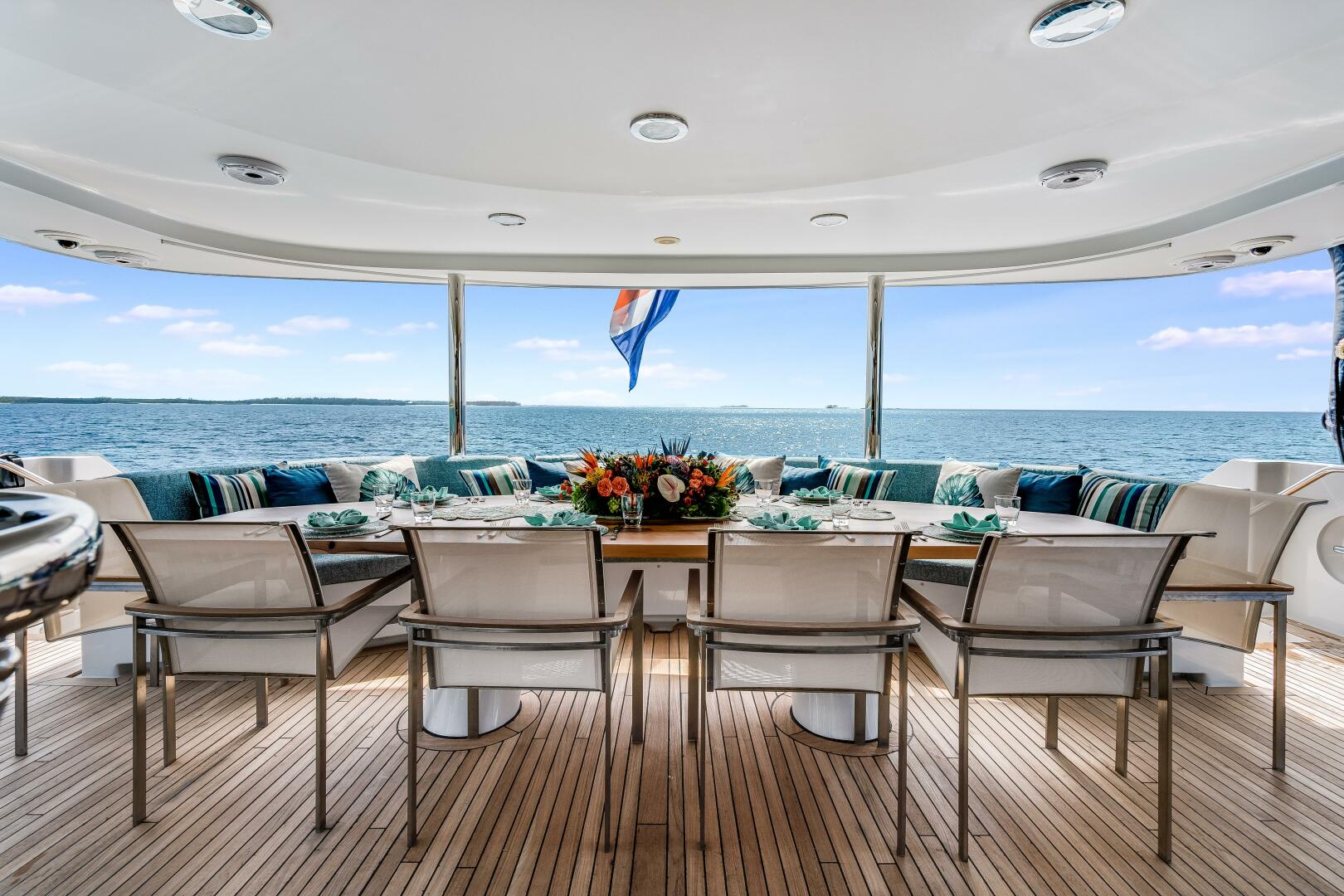Westship-Skylounge 2001-CUPCAKE Fort Lauderdale-Florida-United States-Aft Deck-5540194 | Thumbnail