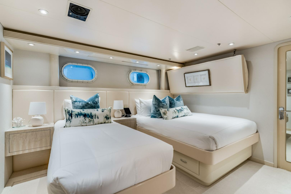 Westship-Skylounge 2001-CUPCAKE Fort Lauderdale-Florida-United States-Guest Stateroom-5540231
