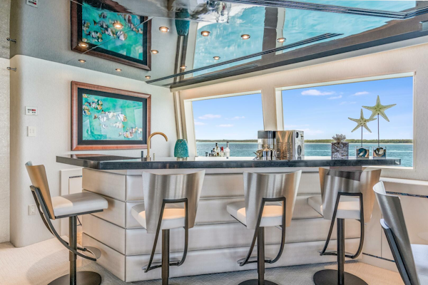 Westship-Skylounge 2001-CUPCAKE Fort Lauderdale-Florida-United States-Skylounge Bar-5540235