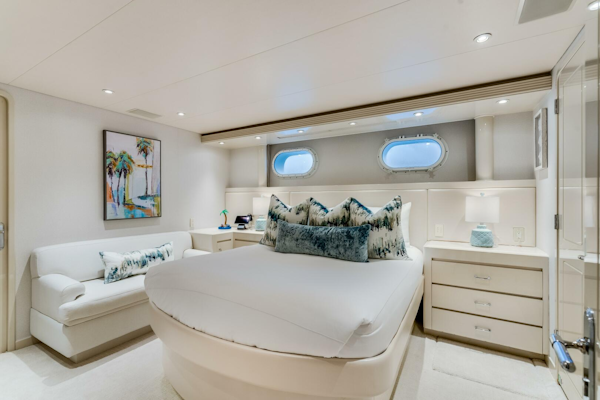 Westship-Skylounge 2001-CUPCAKE Fort Lauderdale-Florida-United States-Guest Stateroom-5540219