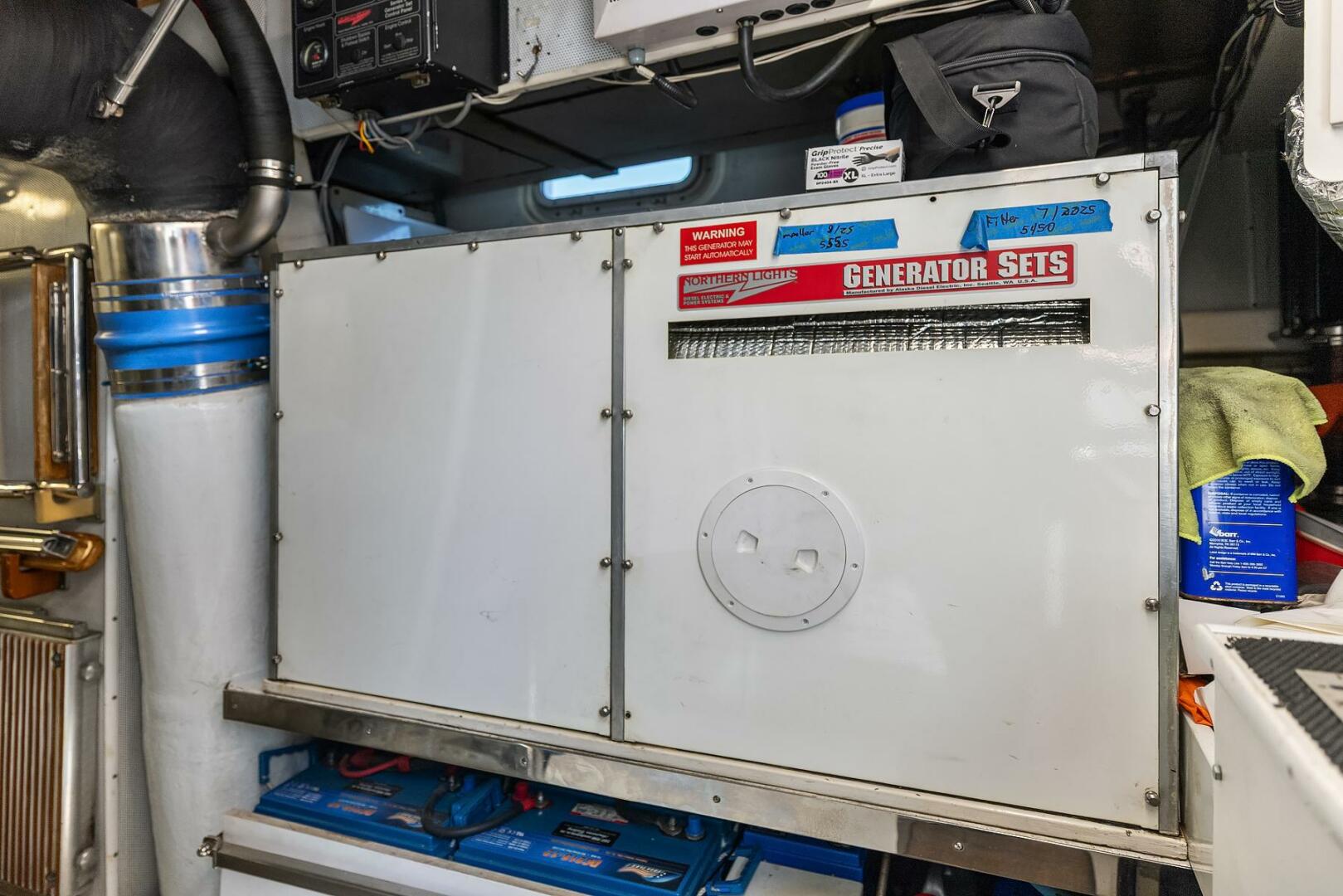 Rayburn Custom Yachts-Flush Deck 2001-JADE PANAMA Bellevue-Washington-United States-Engine Room-5692346 | Thumbnail