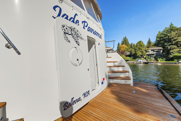 Rayburn Custom Yachts-Flush Deck 2001-JADE PANAMA Bellevue-Washington-United States-Engine Room Access-5692341