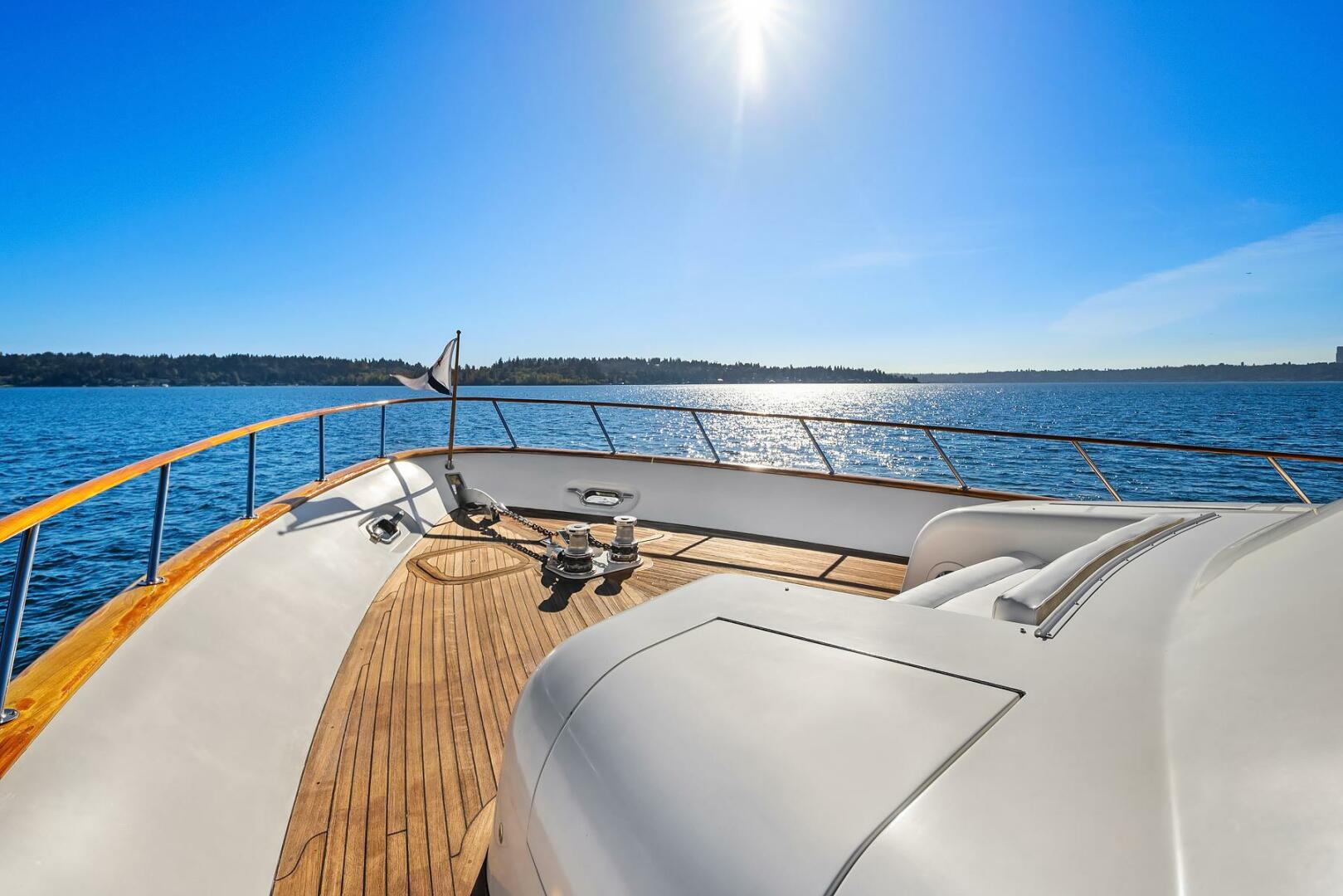 Rayburn Custom Yachts-Flush Deck 2001-JADE PANAMA Bellevue-Washington-United States-Bow-5685739 | Thumbnail