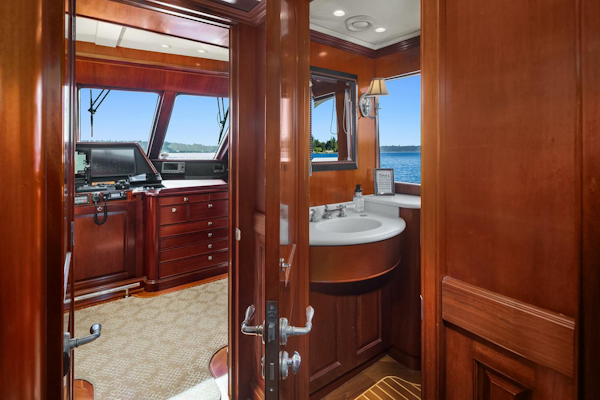 Rayburn Custom Yachts-Flush Deck 2001-JADE PANAMA Bellevue-Washington-United States-Day Head-5691221