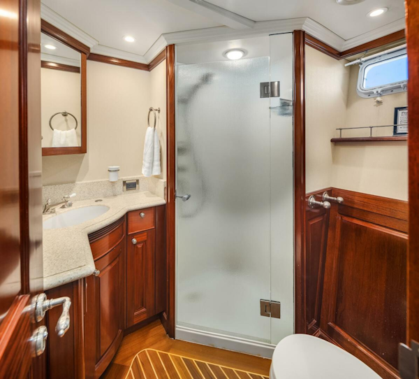Rayburn Custom Yachts-Flush Deck 2001-JADE PANAMA Bellevue-Washington-United States-Guest Stateroom Ensuite-5685729