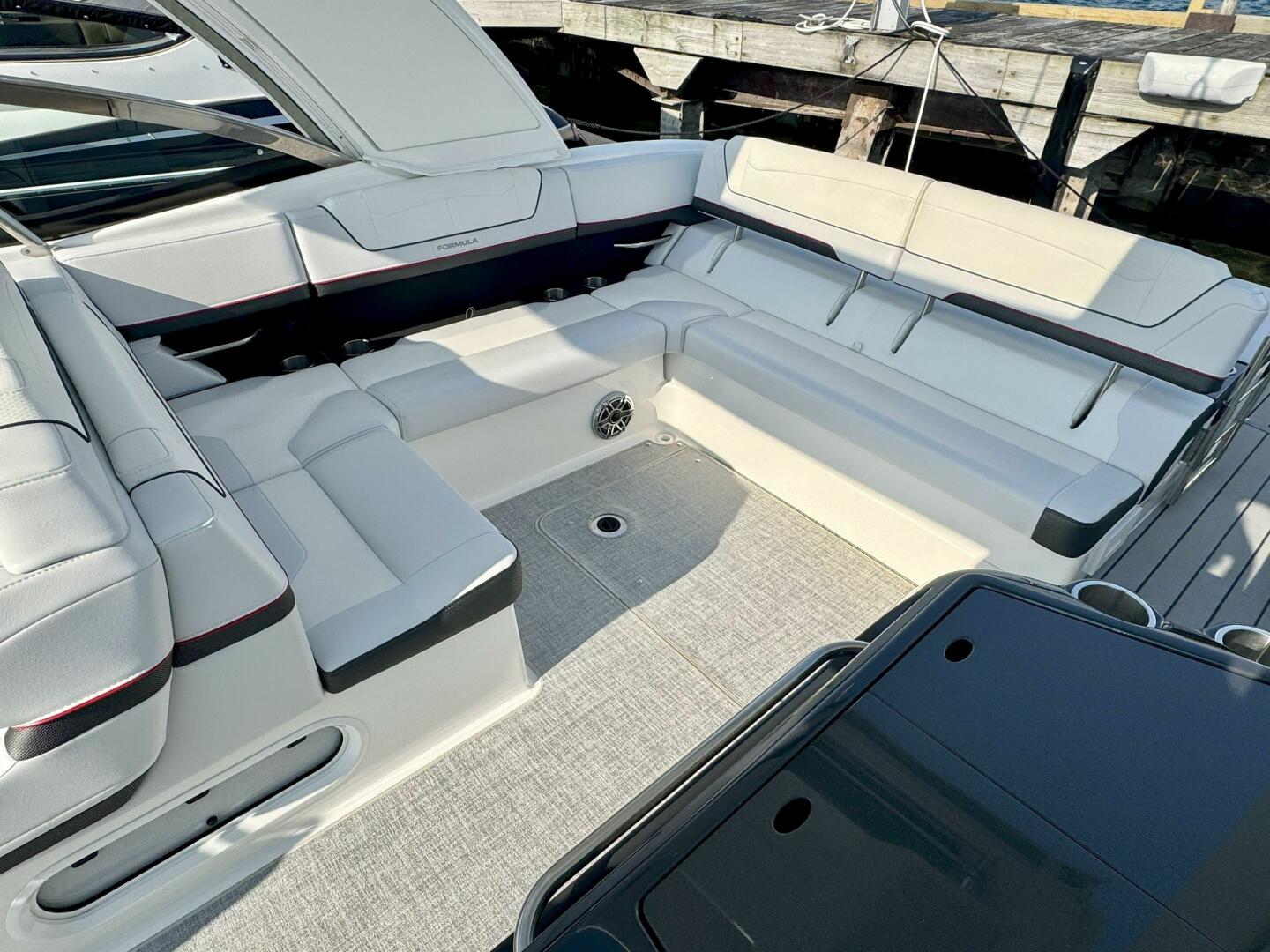 Formula-350 Crossover Bowrider 2024 -Charlevoix-Michigan-United States-5550320 | Thumbnail