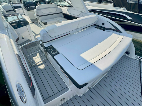 Formula-350 Crossover Bowrider 2024 -Charlevoix-Michigan-United States-5550318
