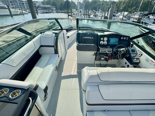 Formula-350 Crossover Bowrider 2024 -Charlevoix-Michigan-United States-5550302