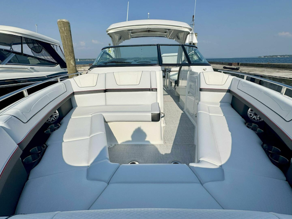 Formula-350 Crossover Bowrider 2024 -Charlevoix-Michigan-United States-5550342