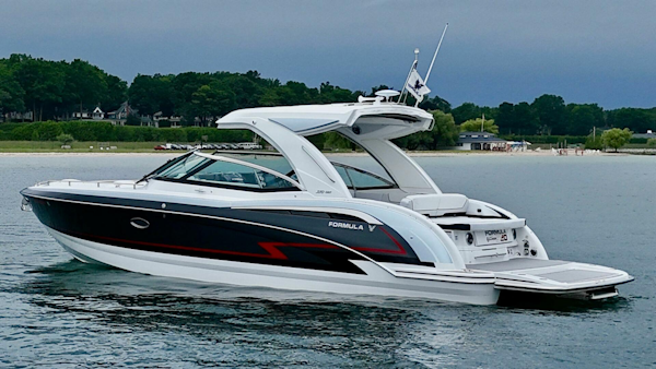 Formula-350 Crossover Bowrider 2024 -Charlevoix-Michigan-United States-5550312