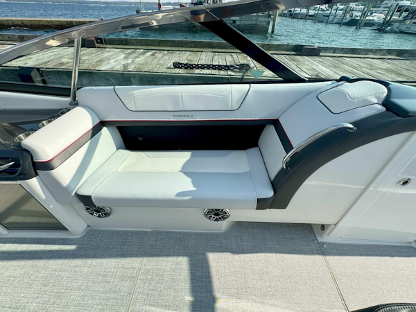 Formula-350 Crossover Bowrider 2024 -Charlevoix-Michigan-United States-5550328