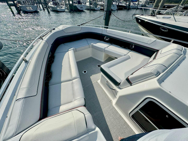 Formula-350 Crossover Bowrider 2024 -Charlevoix-Michigan-United States-5550336