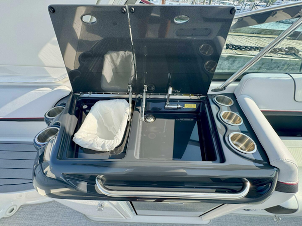 Formula-350 Crossover Bowrider 2024 -Charlevoix-Michigan-United States-5550327