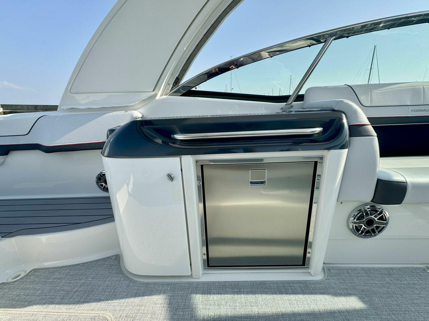 Formula-350 Crossover Bowrider 2024 -Charlevoix-Michigan-United States-5550326 | Thumbnail