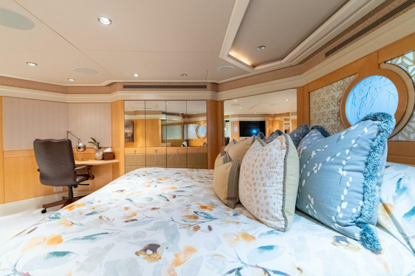 Delta Marine-Tri-Deck 2001-Ruffian Boston-Massachusetts-United States-5946210