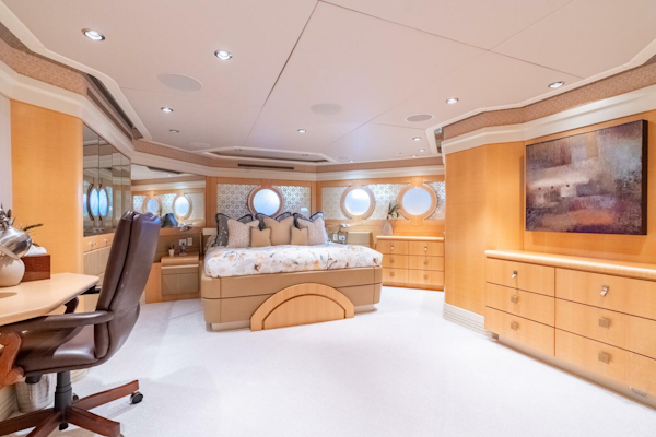 Delta Marine-Tri-Deck 2001-Ruffian Boston-Massachusetts-United States-5946207