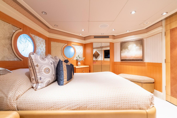 Delta Marine-Tri-Deck 2001-Ruffian Boston-Massachusetts-United States-5946223